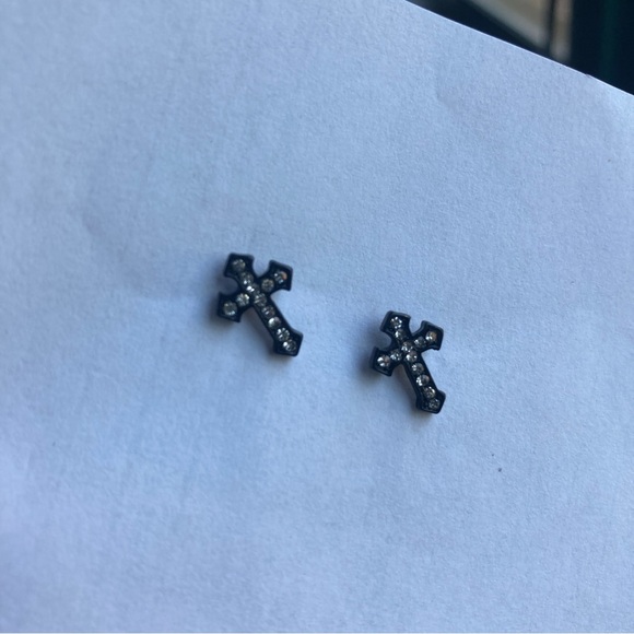 Rhinestone cross earrings - Picture 4 of 6